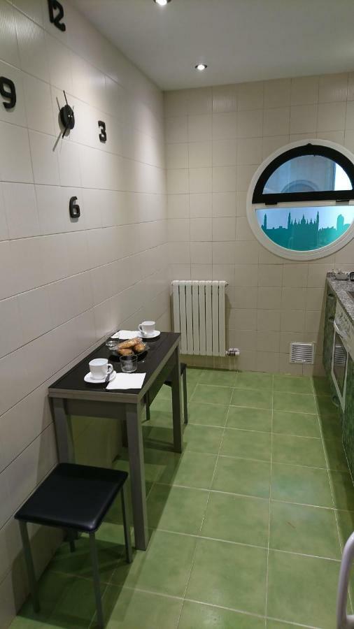 Dean Dos Catedrales Apartment Zaragoza Exterior photo